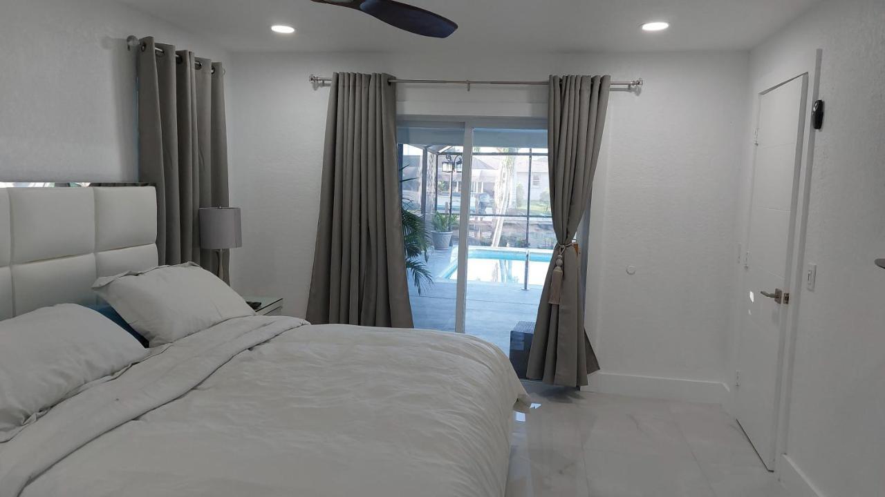 Cape Coral Mini Palace Εξωτερικό φωτογραφία