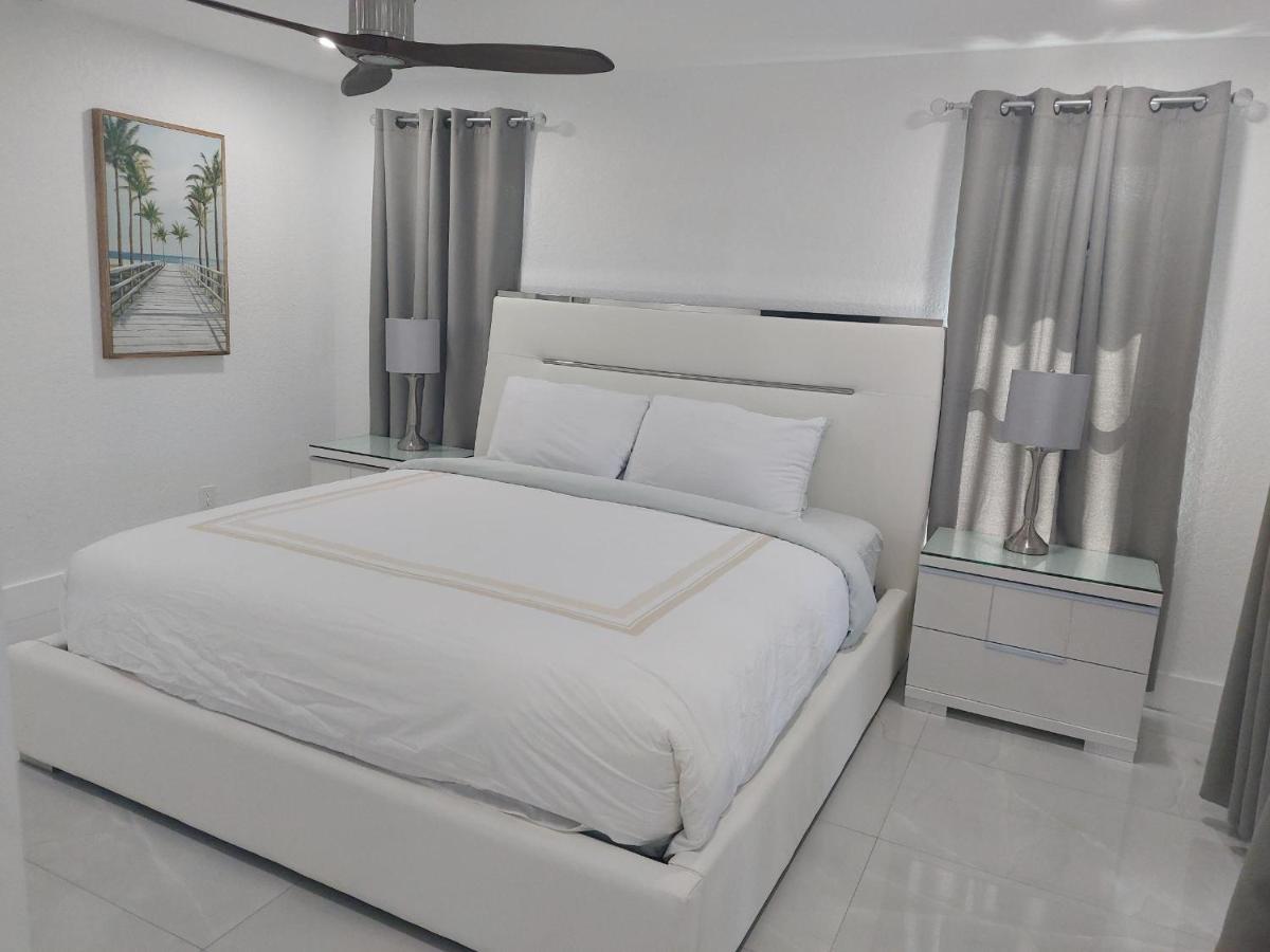 Cape Coral Mini Palace Εξωτερικό φωτογραφία